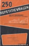 Diverse auteurs - Achter het stuur. 250 repetitievragen. Twee delen samen Diverse auteurs - Achter het stuur. 250 repetitievragen. Twee delen samen