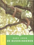 Crew, Gary .. Vertaling  Bea de Koster - Bushkinderen ..  De in het oerwoud van Australie lopen twe verwilderde kinderen rond. hun vader is kort geleden vermoord en niemand zorgt voor hen.er wordt naarstig naar ze gezocht en als eerste wordt het oudste kind gevonden, waar is het jongste