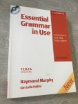 Murphy, Raymond - Essential Grammar in Use / Grammatica Di Base Della Lingua Inglese Con Soluzioni [With CDROM]