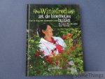 Killegem, Winiefred van - Winiefred zet de bloemetjes buiten / aan de slag met bloemenkruiden. Killegem, Winiefred van - Winiefred zet de bloemetjes buiten / aan de slag met bloemenkruiden.
