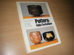 Lynggaard, Finn - Pottery: Raku Technique Designs, Material, Technique