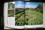 H. Palmer; Laird, M. - architectuur: Formele Tuinen  tradities in kunst en natuur met 306 illustraties waarvan 151 in kleur