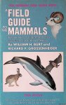 Burt, William Henry - A Field Guide to the Mammals: Field Marks of All North American Species Found North of Mexico