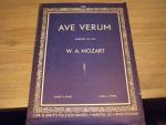 Mozart. W.A. (1756 – 1791) - Ave verum Koechel No 618voor: Zang en Piano (Nederlandse tekst van Antoon Besselaar)