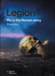 Richard Abdy ; - LEGION : Life in the Roman army
