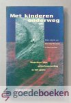 Bos-Meeuwsen en Henk van Dam (redactie), Marja - Met kinderen onderweg --- Wegwijzer voor geloofsopvoeding in het gezin Bos-Meeuwsen en Henk van Dam (redactie), Marja - Met kinderen onderweg --- Wegwijzer voor geloofsopvoeding in het gezin