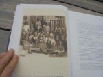 samenstellers - 100 jaar het klooster hart van ons dorp waalre 1911-2011
