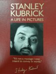 S. Kubrick 76618 - A life in pictures