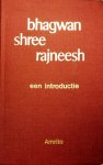Amrito ,Swami . Deva . [ isbn 9789020240504 ] 2018 - Bhagwan Shree Rrajneesh . OSHO . ( Een introductie . ) Gebonden in rood slappe linnen kaft en geillustreerd .