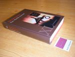 Edwardson, Ake - Een vlucht vooruit [GROOT LETTER BOEK]