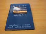 Ledeboer, Ank H - Licht. Gedachten van een mens aan de rand van het duister