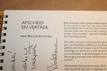 Estrellita Bartelsman, Riet van der Linden, Annie Wright, Fred van Riel, Stichting Voorzieningsfonds voor Kunstenaars - Afscheid en vertrek Gesgigneerd met opdracht door: Estrellita Bartelsman. Dit is genummerd ex. 15.