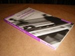 Schuyt, Kees. - De stuifzandsamenleving. Een selectie uit de columns 1997-2004.