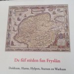 Blom Dragt Haersma Buma Karstkarel e.a, - Historische plattegronden van Nederlandsche steden , De Elf stecen van Friesland , 1e deel , Dokkum , Harlingen , Hindeloopen en Workum Blom Dragt Haersma Buma Karstkarel e.a, - Historische plattegronden van Nederlandsche steden , De Elf stecen van Friesland , 1e deel , Dokkum , Harlingen , Hindeloopen en Workum