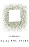 Fernhout , Meine . [ isbn 9789062658817 ]  0317. ( Gesigneerd door de Auteur . ) - De Blinde Kamer . ( 'Wie het licht stil zet, haalt de adem uit het leven.' Meine Fernhout vraagt zich in zijn debuutroman De blinde kamer af hoe dat zit: materie en geest. Rick Alting von Geusau doet niet veel anders sinds hij als puber in -