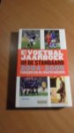 Colin, Francois, Meeuws, Walter - Het voetbaljaarboek van de De Standaard 2004-2005