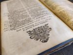  - Het Nieuwe Testament, Ofte Alle Boecken des Nieuwen Verbonts onses Heeren Jesu Christi. Door Last van de E: Hoogh Mog: Heeren Staten Generael Der Vereenighde Nederlanden, ende volgens ’t Besluyt van de Synode Nationael, gehouden tot Dordrecht,...