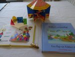 Velthuijs, Max, Larry Shapiro, et al. - Kikker's verjaardag! Een flap-uit Kikker spel/ In het circus/ Kiekeboe-spelen met vormen. 3 titels.