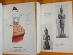 Yupho, Dhanit (inleiding) - An illustrated book of costumes, based on historical and archaeological evidence