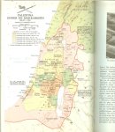 Nelson Beecher Keyes met Bijbelse tekeningen van Rembrandt met nederlandse vertaling van Yge Foppema - Van het Paradijs tot Golgotha..  De geschiedenis van de bijbelse wereld in woord en beeld , verduidelijkt met vele kaarten met een bijlage Bijbelse tekeningen van Rembrandt