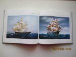 Giggal, Kenneth (tekst) & Cornelis de Vries (schilderijen) - De klassieke zeilschepen. Bevat 40 paginagrote portretten van de beroemdste zeilschepen geschilderd door Cornelis de Vries