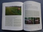 Clays, Steven / Vandevyvere, Andy / Kinnaer, Anse / Zowie Vangeel. - Wegwijs in de trage wegen : van planning tot uitvoering.