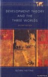 Hettne, Björn - Development Theory and the Three Worlds. Towards an International Political Economy of Development - second edition
