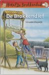 Vrouwke Klapwijk, V. Klapwijk - Dierenhotel de Brokkenbak 1 - De brokkendief
