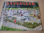 Boon - van der Starp, B. postuum - Madurodam ca 1960