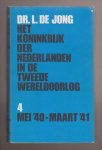 JONG, DR. L. DE (1914 - 2005) - Het Koninkrijk der Nederlanden in de Tweede Wereldoorlog 1939 - 1945. Deel 1 t/m 13. 27 banden.