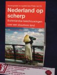 Os, Pieter van - Nederland op Scherp; Buitenlandse beschouwingen over een stuurloos land Os, Pieter van - Nederland op Scherp; Buitenlandse beschouwingen over een stuurloos land