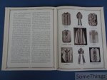 N/A. - Les Franciscaines Missionaires de Marie. - La Grace du Travail. L'imprimerie. La oeinture. La chasublerie. Filage et Tissage. Tapis et Tentures. La Dentelle. La Broderie. Ouvrage édité a l'occasion de l'Exposition Internationale de Paris 1937 Arts et Techniques.