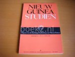 Orgaan van de Stichting Studiekring voor Nieuw-Guinea - Nieuw Guinea Studien [Jaargang 5. nr. 2. april 1961]