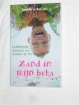 Leo, Jennifer L. - Zand in mijn beha. Lachwekkende avonturen van vrouwen op reis
