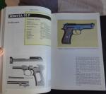 Vervloet, Frans - Arm's Info - 9 mm para pistolen - Deel 1 + 2 in één band