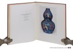 Hobson, R. L. - Chinese Art. One Hundred Plates in Colour Reproducing Pottery & Porcelain of All Periods - Jades - Paintings - Lacquer - Bronzes and Furniture. Introduced by an Outline Sketch of Chinese Art by R.L. Hobson. Revised by Soame Jenyns.