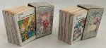 Editions Jacques Riquier, ed. - Lewis Caroll; J.& W. Grimm; H.C. Andersen; Selma Lagerlöff a.o. - Aladin et la lampe merveilleuse; Alice au pays des merveilles; Haensel et Gretel; Hans le joueur de flûte; La petite Poucette; Le roman de Renard; Le voyage de Nils Holgersson; Simbad le marin. [6 parts, mini editions in 2 cardboard cassettes]