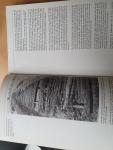 Klok,  R.H.J drs - Archeologisch reisboek voor nederland / druk 1