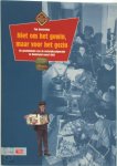 T. Oosterhuis 88262 - Niet om het gewin maar voor het gezin de geschiedenis van de verbruikscooperatie in Nederland vanaf 1865
