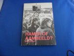 Harmsen, Ger - Hamer of aambeeld?