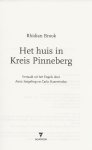 Brook, Rhidian Vertaald uit het Engels door Anne Jongeling en Carla Hazewindus  Omslagfoto Fernando Cortes - Het huis in Kreis Pinneberg