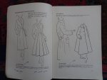 Bonthond, J.T. - DAMES- EN MEISJES-BOVENKLEDING EN MODELLEN Met tekeningen van Nannie van Leeuwen.