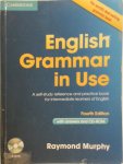 Raymond Murphy 40352 - English Grammar in Use A Self-Study Reference and Practice Book for Intermediate Learners of English [With CDROM]
