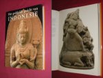 Jan Fontein, Roden Soekmono en Edi Sedyawati - Het goddelijk gezicht van Indonesie Meesterwerken der beeldhouwkunst 700-1600
