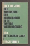 JONG, DR. L. DE (1914 - 2005) - Het Koninkrijk der Nederlanden in de Tweede Wereldoorlog 1939 - 1945. Deel 1 t/m 13. 27 banden.