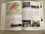 Benschop, Riny &  Bruijn, Teun de & Middag, Ineke - Historische atlas van Dordrecht / stad in het water