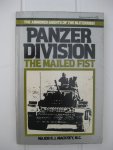 Macksey, K.J. - Panzer Division. The mailed fist.