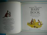 Milne, A.A. E.H. Shepard (Illustrator) - Winnie the Pooh Baby Book