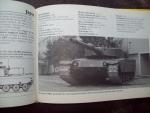Alan K. Russell & Ray Hutchins - Battle Tanks and Support Vehicles