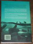 Ginneken, Astrid M. van - Tuschka / Het aangrijpende verhaal van een jonge orka